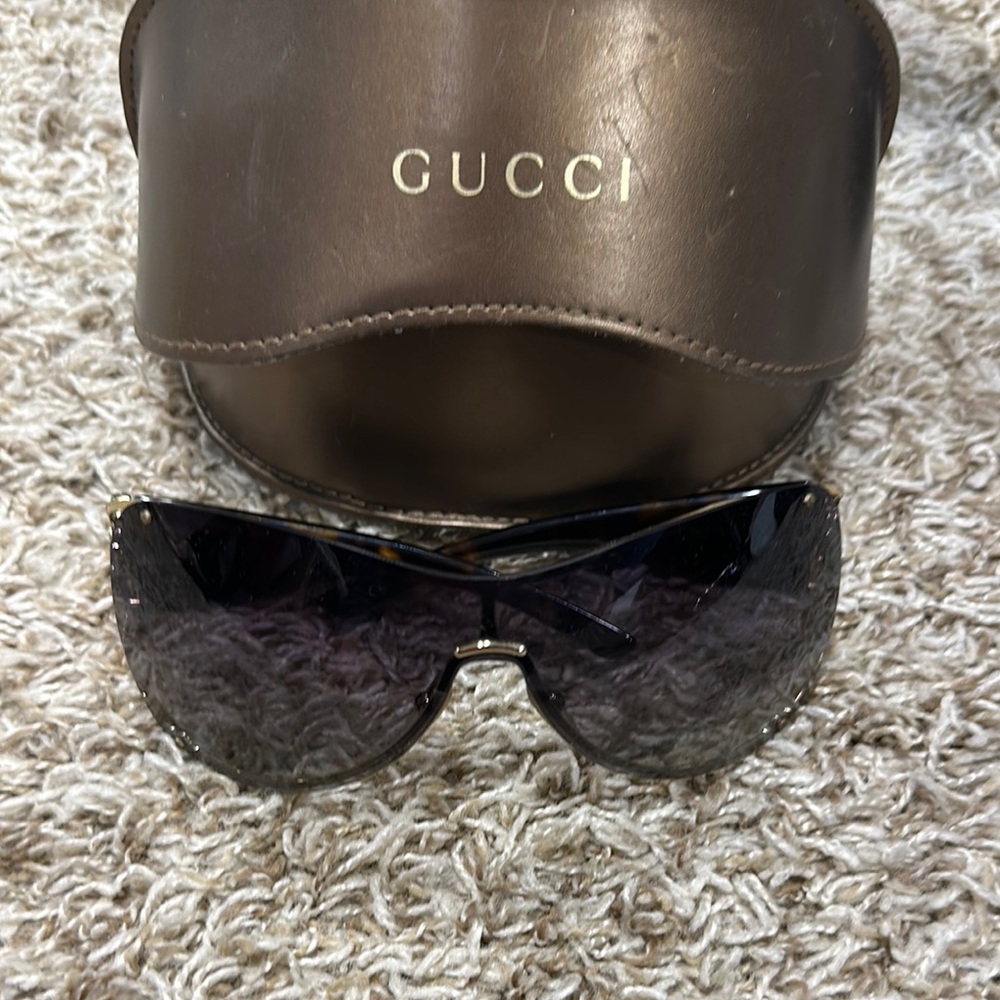 Gucci Black Sunglasses